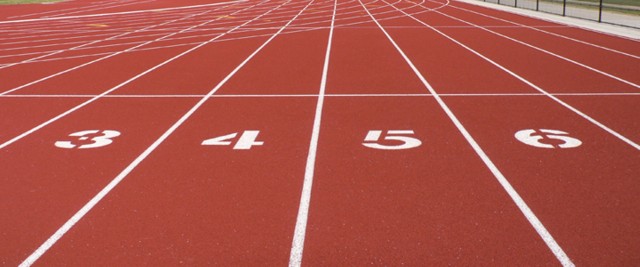 JERRY “INSANE” BOLT RUNS 9.57 ON A BEYNON SURFACE TO BREAK THE WORLD RECORD